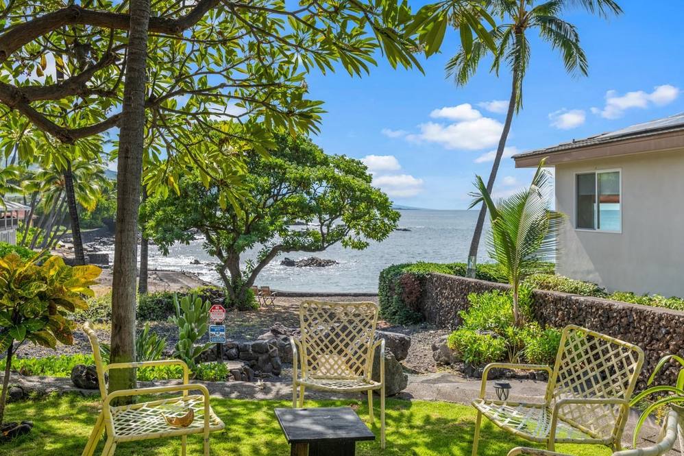 756150 ALII DR 1 Condo for Sale in KAILUAKONA 632442 Leslie