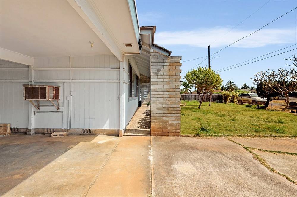 8569 KIOWEA RD House for Sale in KEKAHA 634515 JJ Leininger