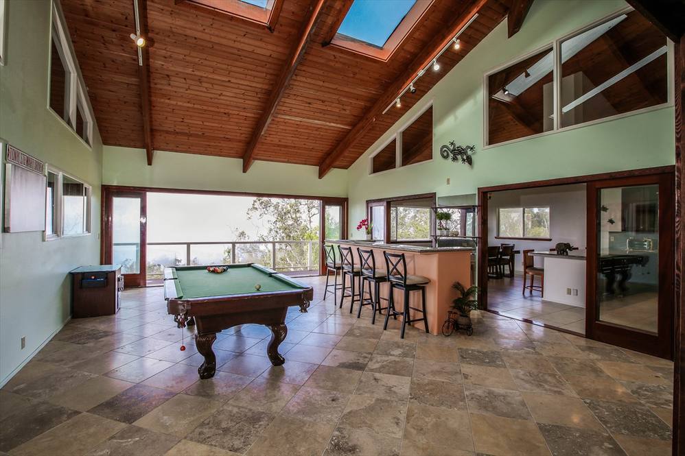 732200 KALOKO DR House for Sale in KAILUAKONA 608311 Mike