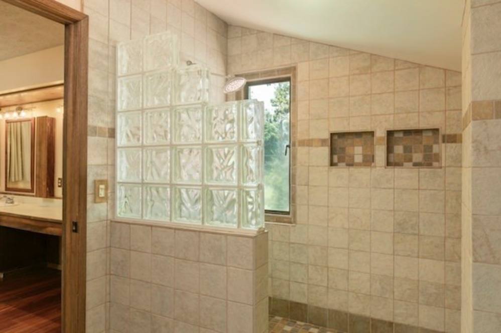 645132 WHITE RD House for Sale in KAMUELA 606357 Nicole Fujitani