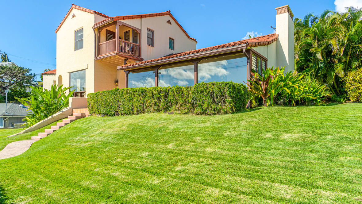 1321 Alewa Drive House for Sale in Honolulu 202003333 Jeanie