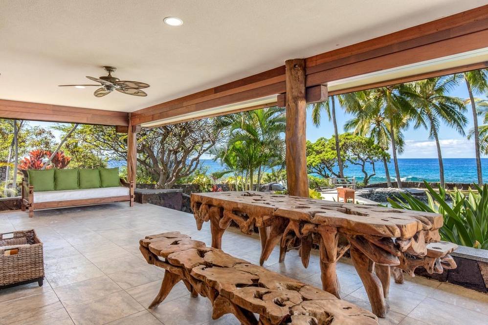 75108 KAIOLU DR House for Sale in KAILUAKONA 636662 Carrie