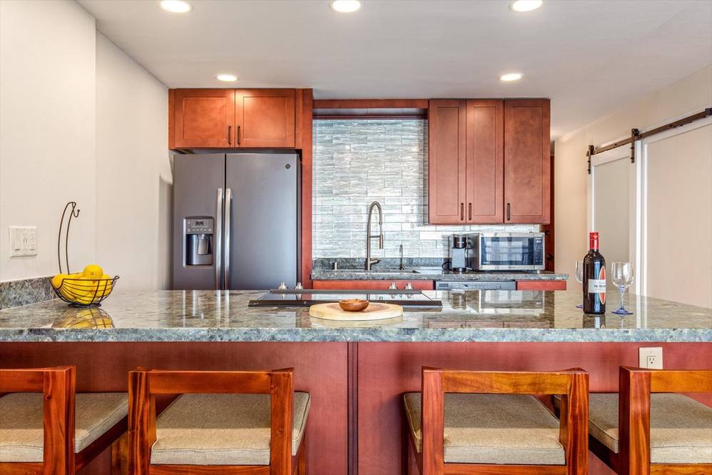 75-5782 KUAKINI HWY #402 Image 15