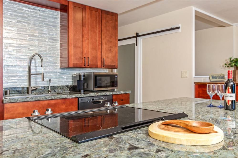 75-5782 KUAKINI HWY #402 Image 16