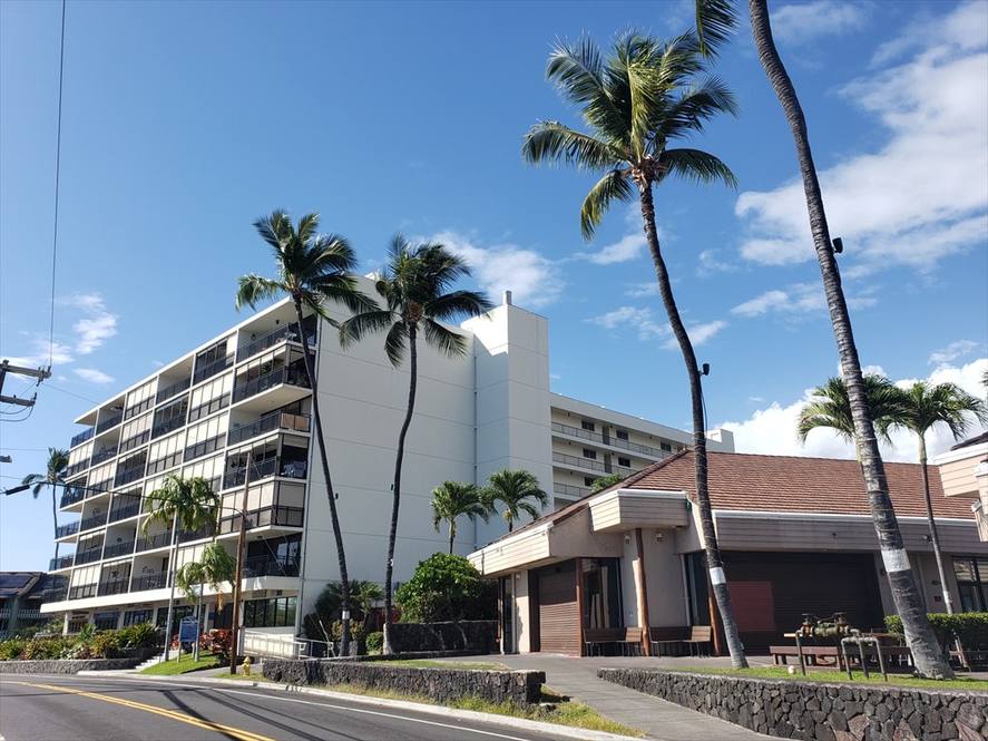 75-5782 KUAKINI HWY #402 Image 28