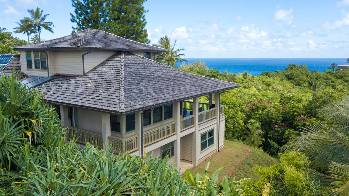 3679 KAWEONUI RD House for Sale in PRINCEVILLE 640580 Tiffany