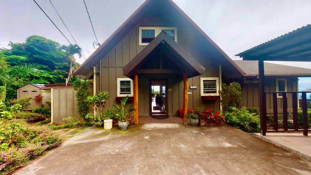 76886 HUALALAI RD B House for Sale in KAILUAKONA 640137 Nicole