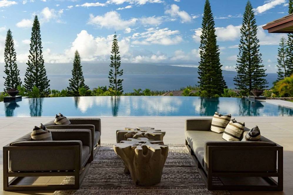 707 Mokuleia Pl 10 House for Sale in Lahaina 389142 Leslie