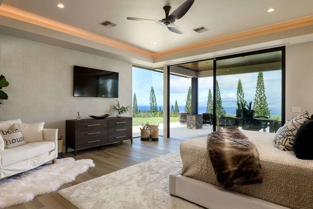 707 Mokuleia Pl 10 House for Sale in Lahaina 389142 Leslie