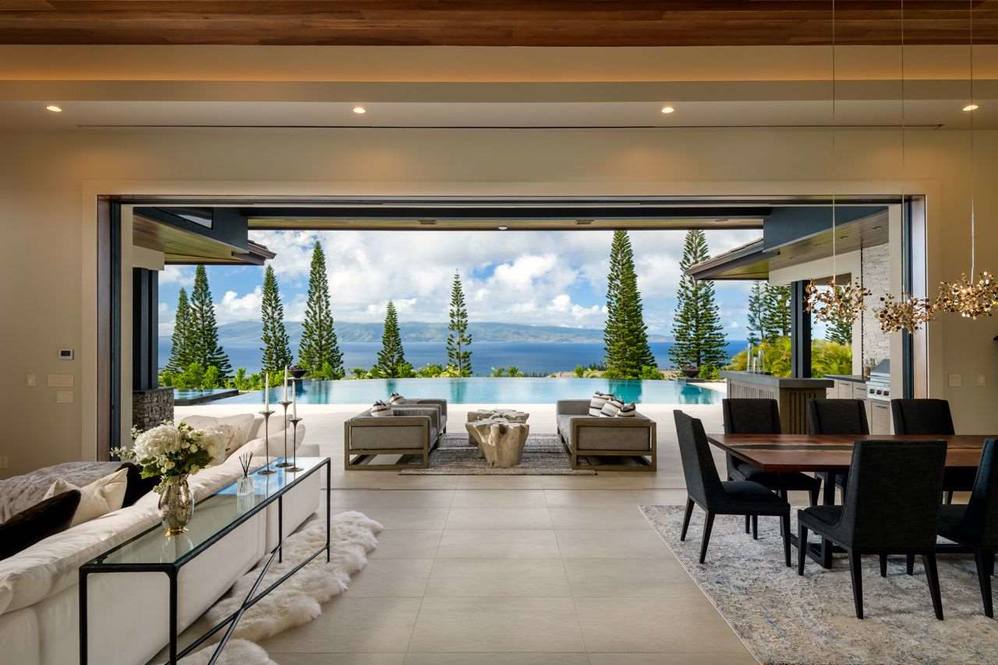 707 Mokuleia Pl 10 House for Sale in Lahaina 389142 Leslie