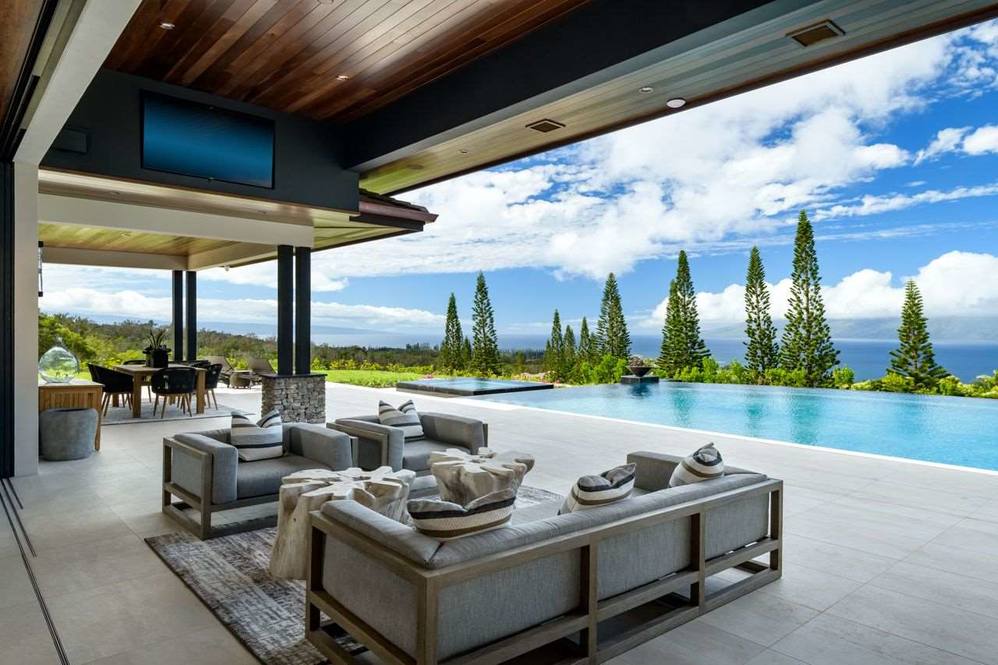 707 Mokuleia Pl 10 House for Sale in Lahaina 389142 Leslie