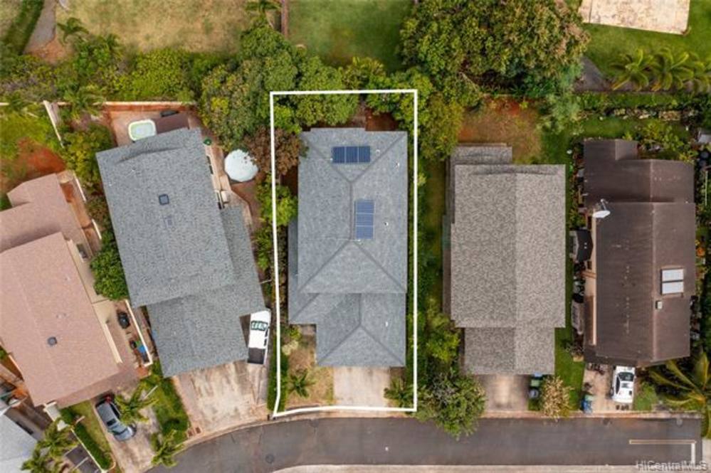 941157 Kaloli Loop House for Sale in Waipahu 202109896 Tarah