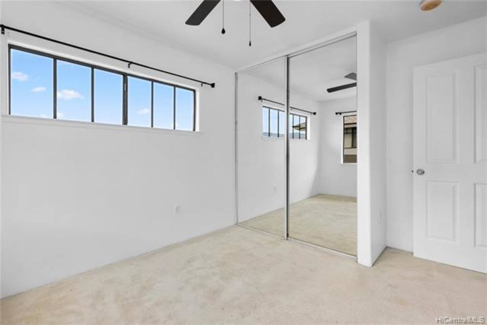 941157 Kaloli Loop House for Sale in Waipahu 202109896 Tarah