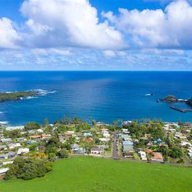 https www hawaiilife com listings maui thouse