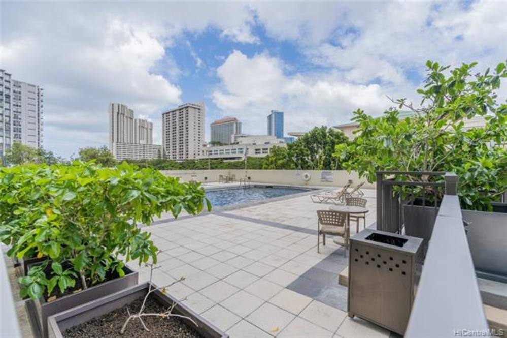 1717 Ala Wai Boulevard 304 Condo for Sale in Honolulu 202111884