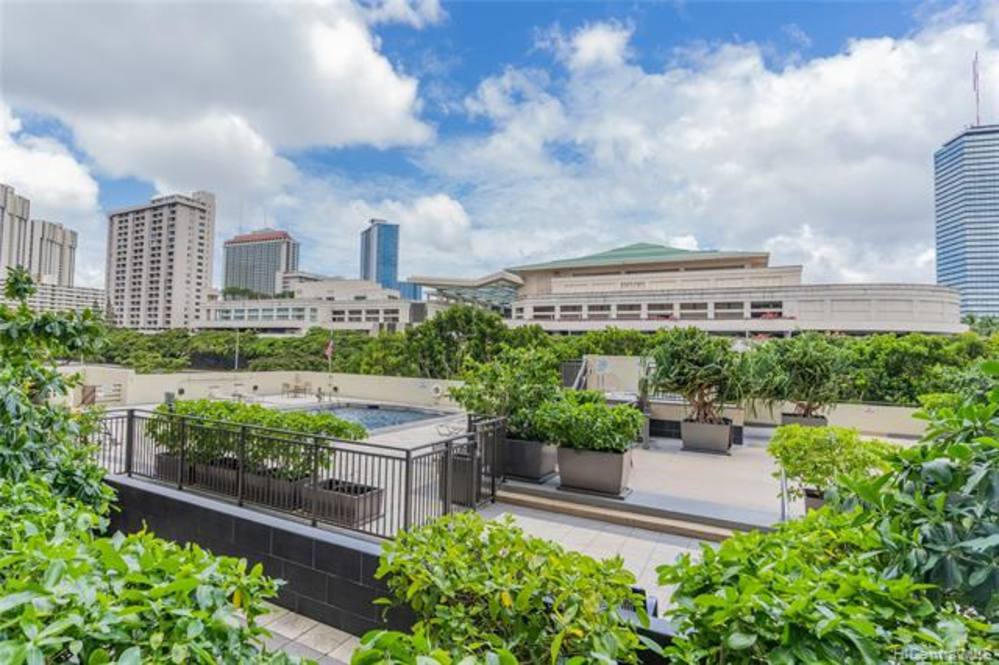 1717 Ala Wai Boulevard 304 Condo for Sale in Honolulu 202111884