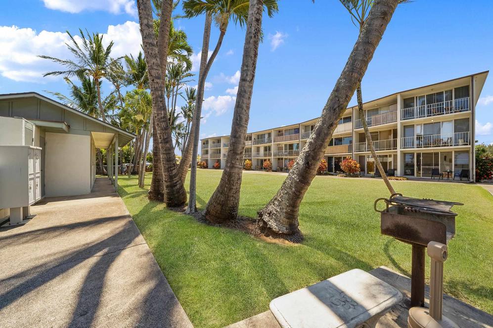 777 HANA Hwy 110 Condo for Sale in Paia 393706 John B Guard IV