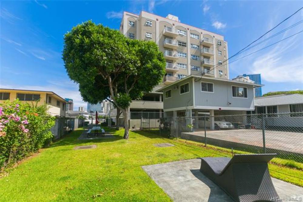 802 Punahou Street 401 Condo for Sale in Honolulu 202213273