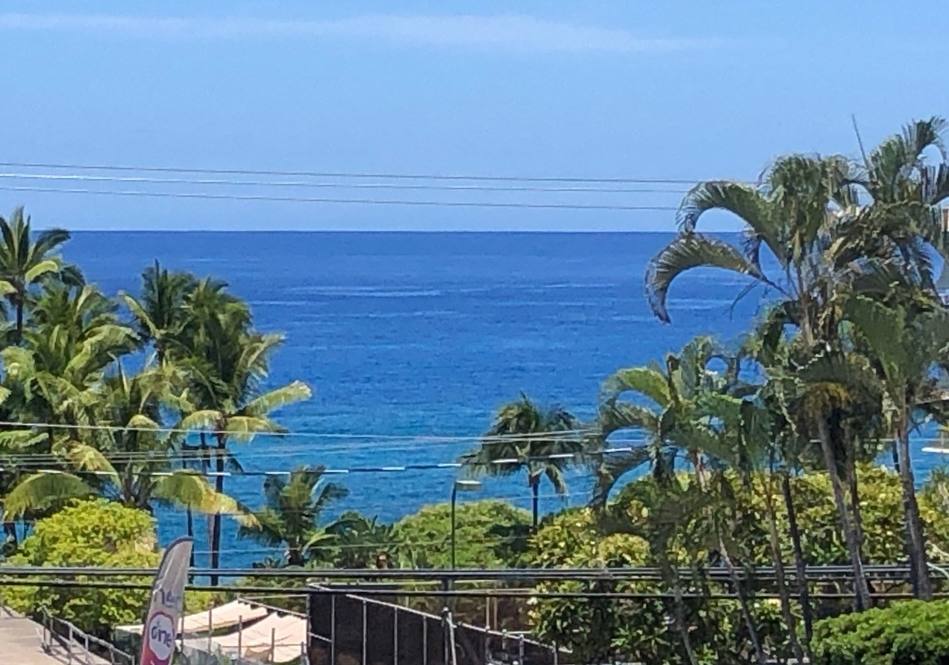 755873 WALUA RD 103 Condo for Sale in KAILUAKONA 663930 Linda