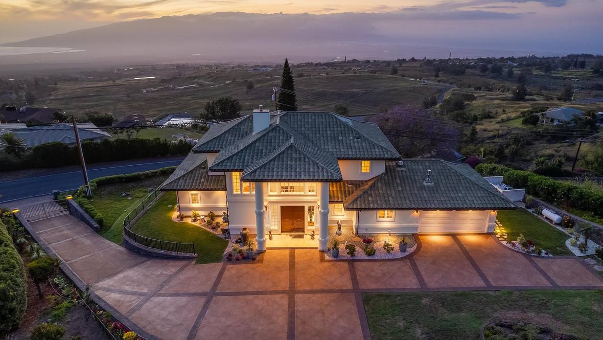 2705 Lower Kula Rd House for Sale in Kula 395523 Christian Slocum