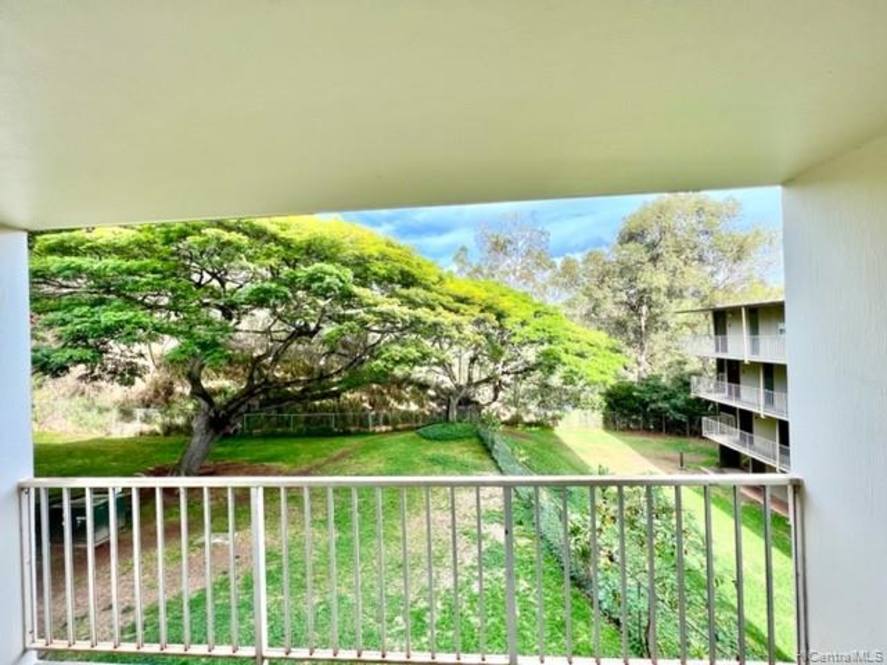 95-2051 Waikalani Place #E302 Image 2