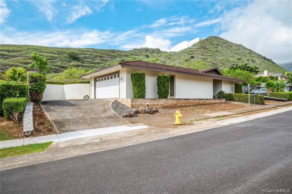 388 Halaki Street House for Sale in Honolulu 202221878 Charlie