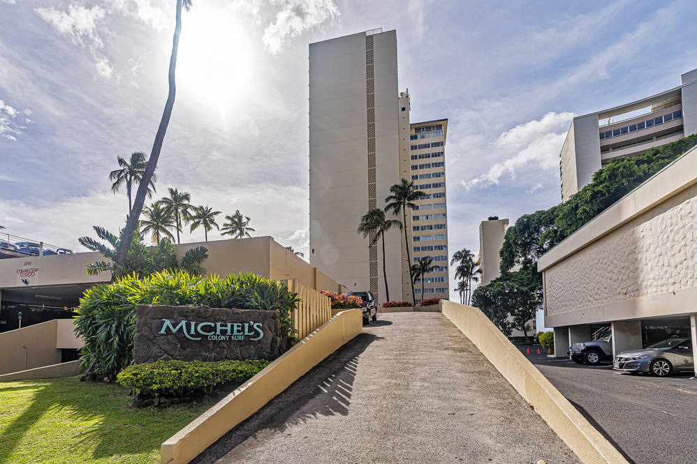 2895 Kalakaua Avenue 1701 Condo for Sale in Honolulu 202208778