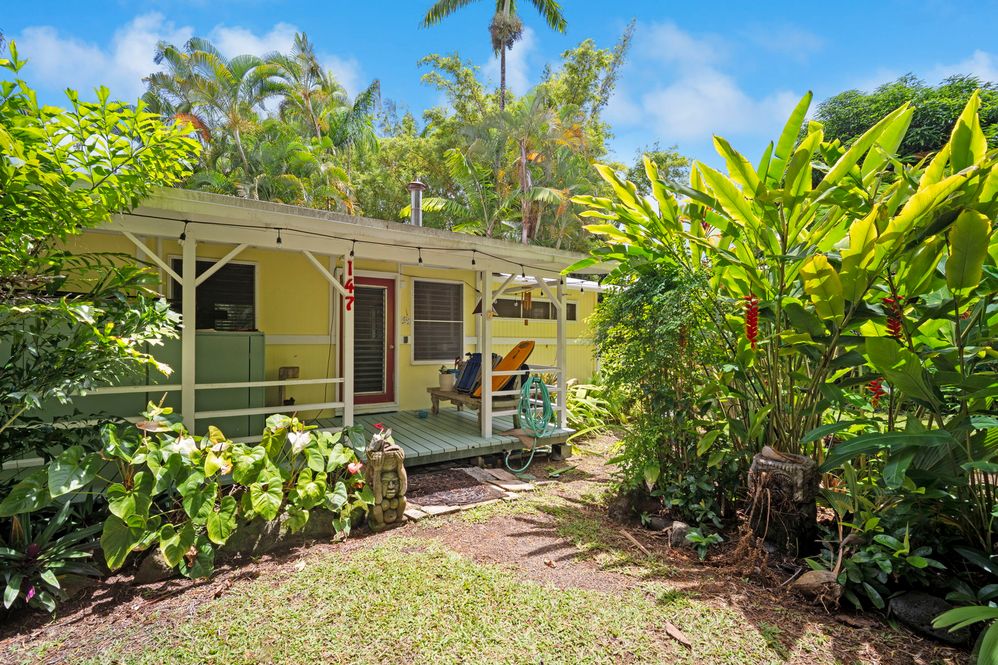 147 ROYAL DR Image 1