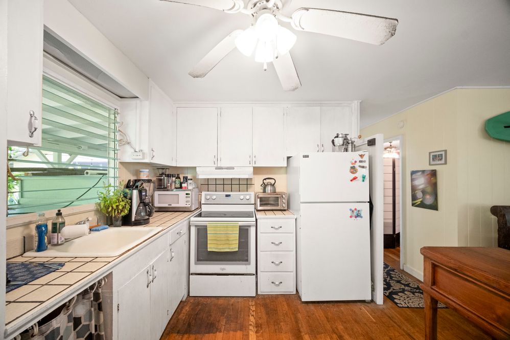 147 ROYAL DR Image 5
