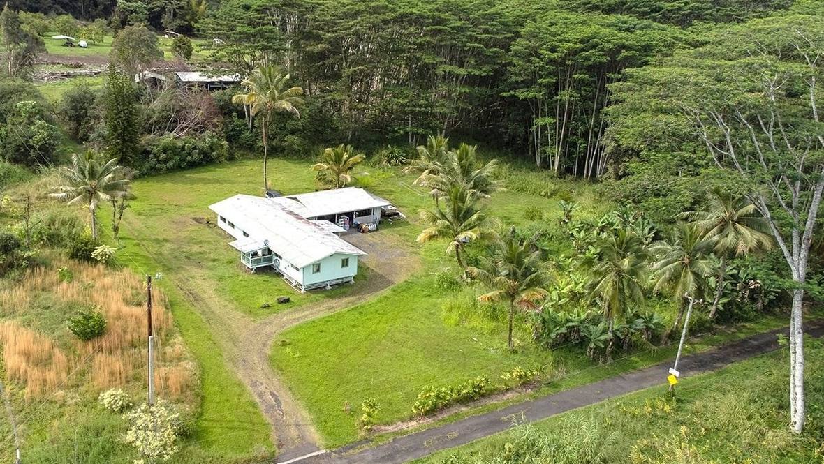 136A HOAKA RD House for Sale in HILO 666093 Max B. Aiona