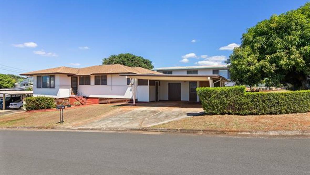 906 Upalu Street House for Sale in Pearl City 202221345 Cathy