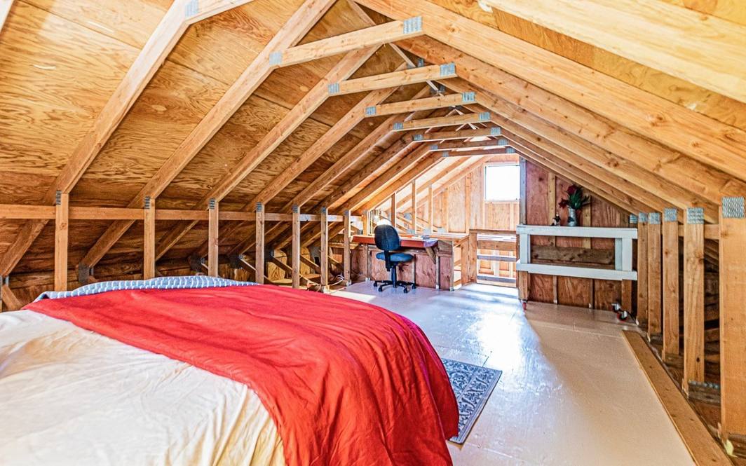 174321 ENOS RD House for Sale in MOUNTAIN VIEW 667502 Denise