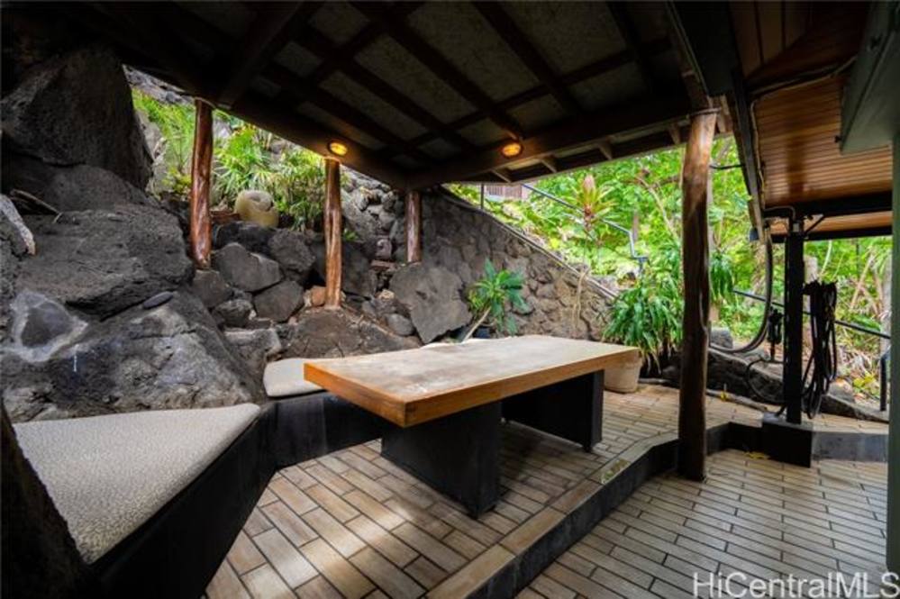 4074 Puu Eleele Place House for Sale in Honolulu 202306789 Hawaii