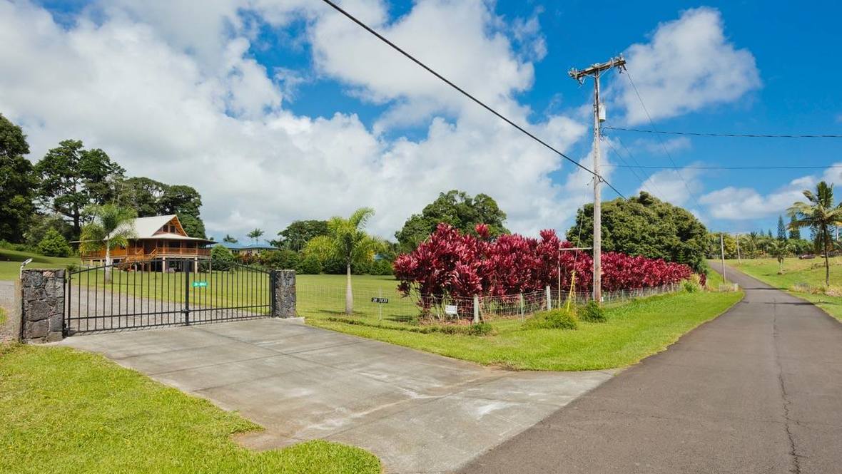 283033 BEACH RD House for Sale in PEPEEKEO 703419 Hawaii Life
