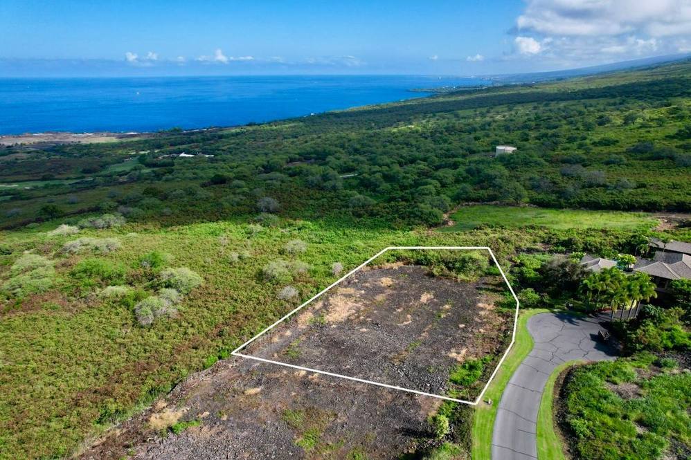 816691 PAKAUKANI PL Land for Sale in KEALAKEKUA 670486 Leslie