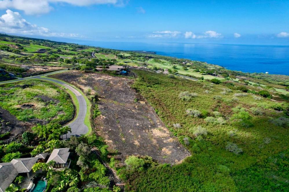 816691 PAKAUKANI PL Land for Sale in KEALAKEKUA 670486 Leslie