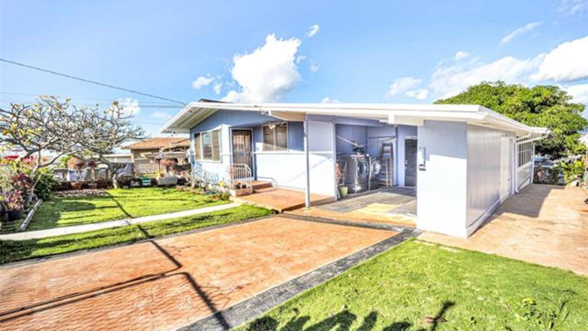 1368 Hoohui Street House for Sale in Pearl City 202400772 Hawaii Life