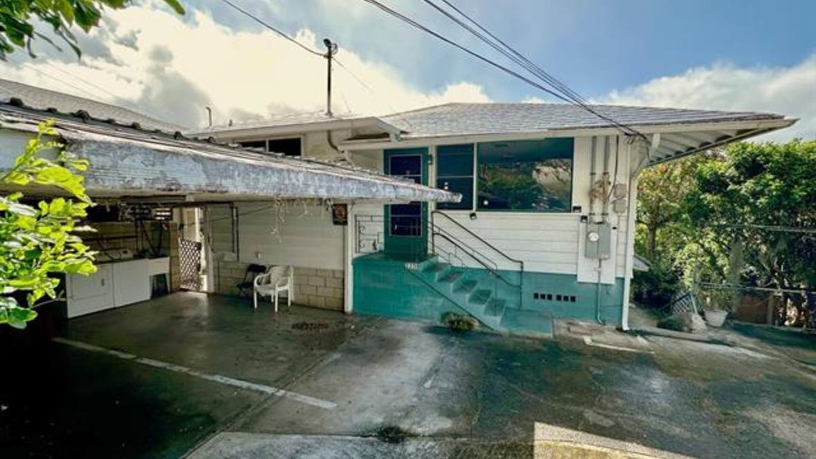 2250 Kula Kolea Drive House for Sale in Honolulu 202410683 Hawaii