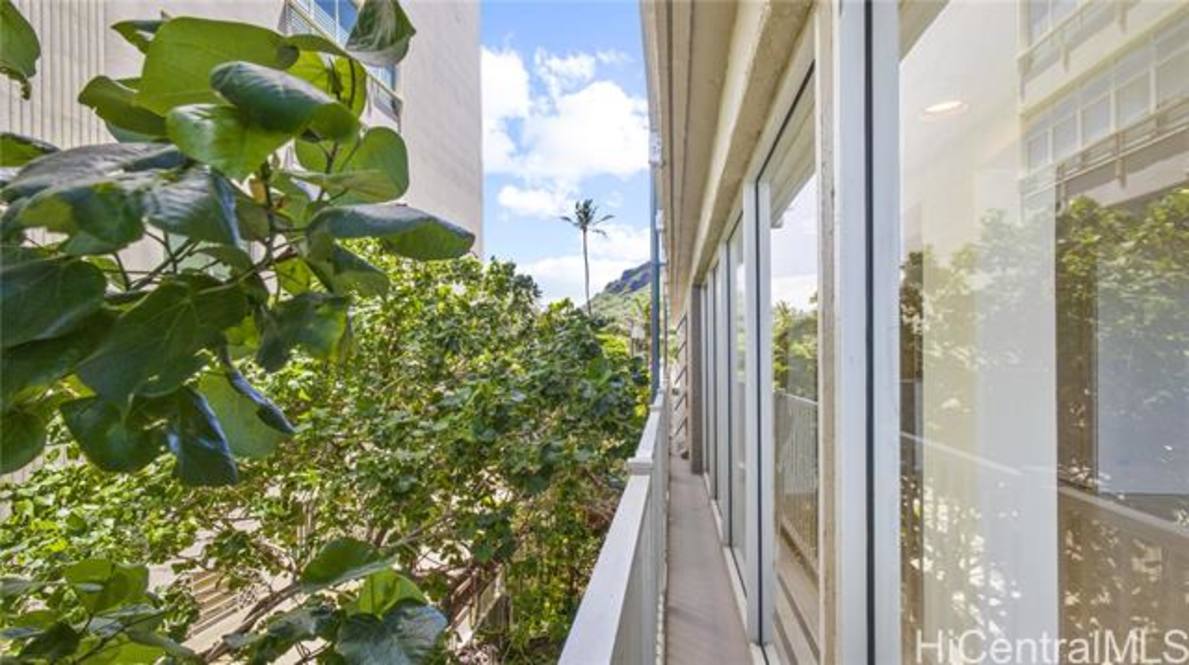 3015 Kalakaua Avenue 302 Condo for Sale in Honolulu 202411596