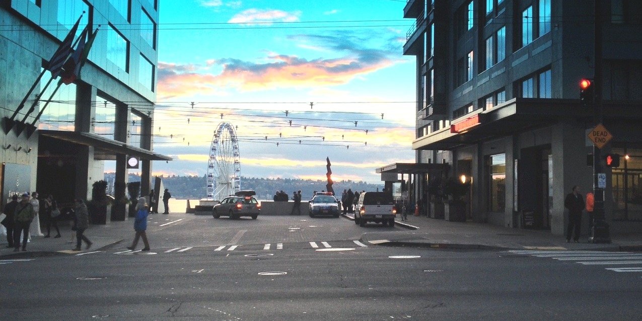 Downtown Seattle - Seattle Great Wheel - Fontanez Laing Team