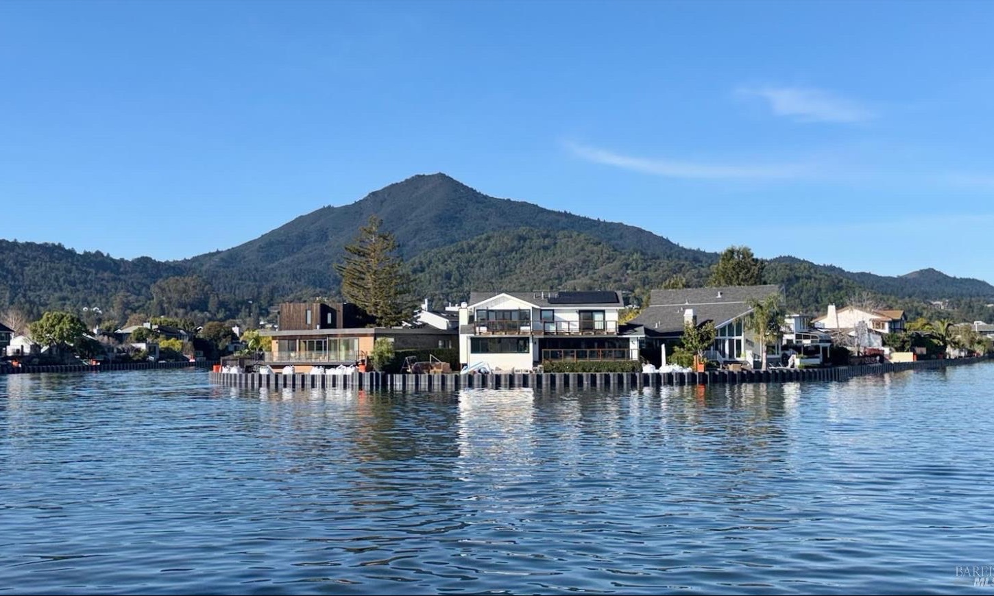 28 Corte Del Coronado, Larkspur