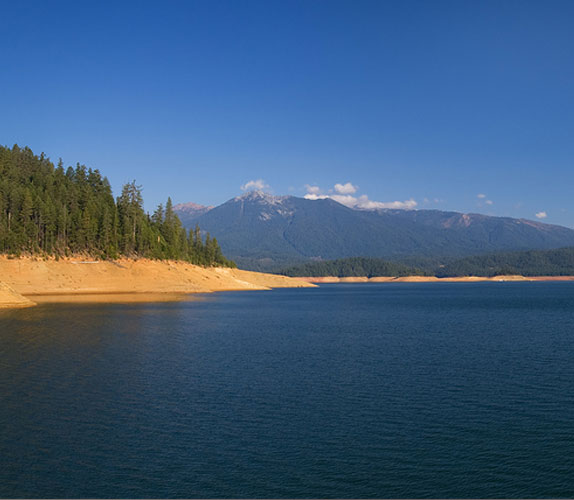 The Trinity Lake Houseboating Experience Houseboat Reservations