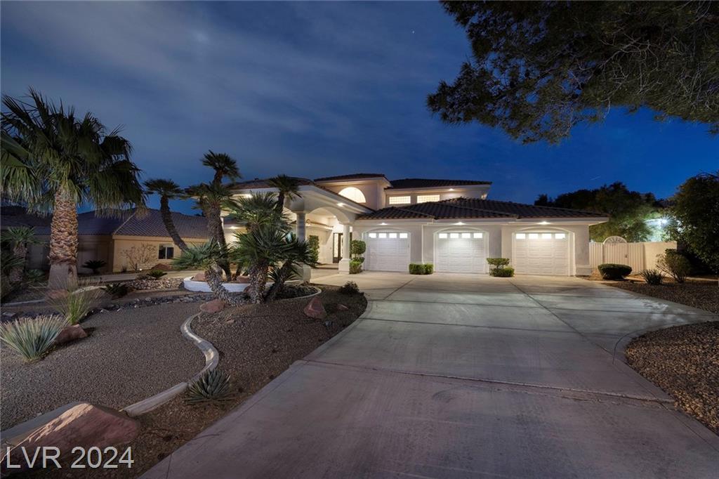 7421 Silver Palm AVE