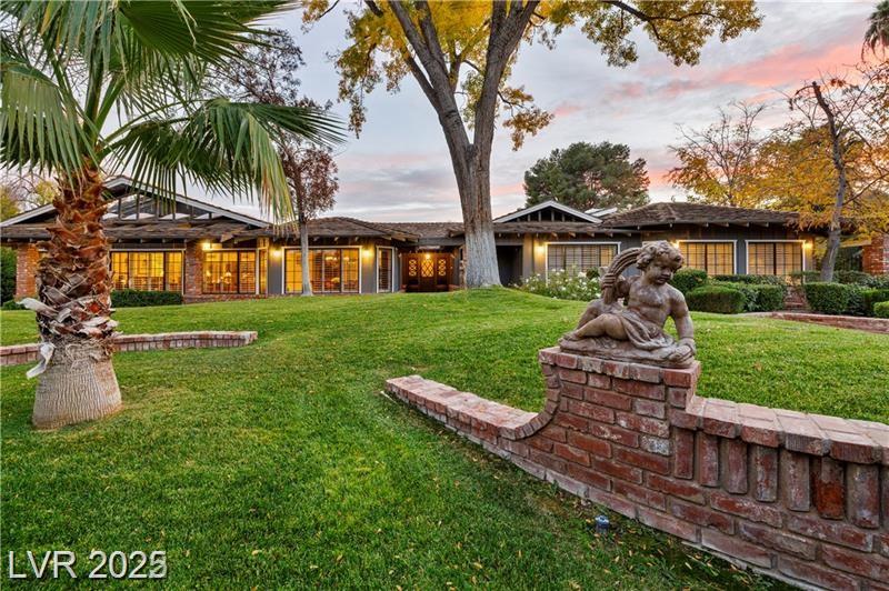 2801 Pinto LN