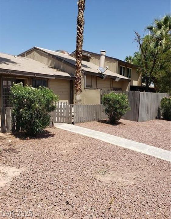 4231 White Sands AVE