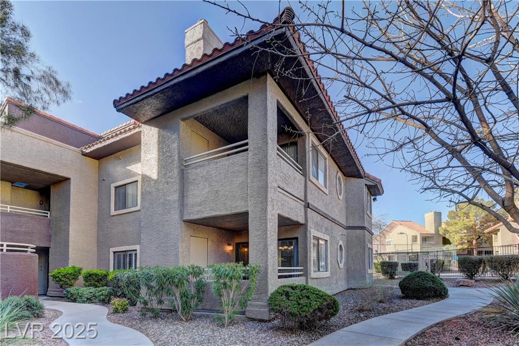 5020 Rainbow BLVD