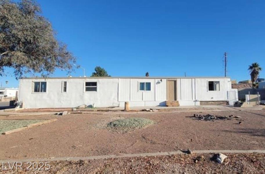 1121 Pawnee LN
