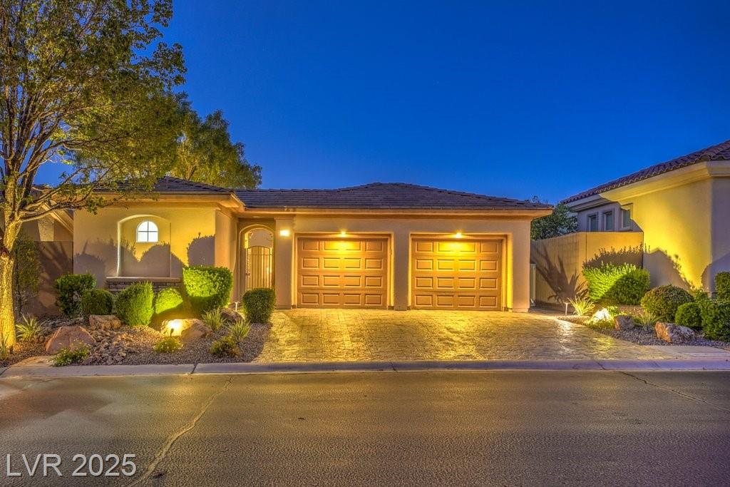 4 Emerald Dunes CIR