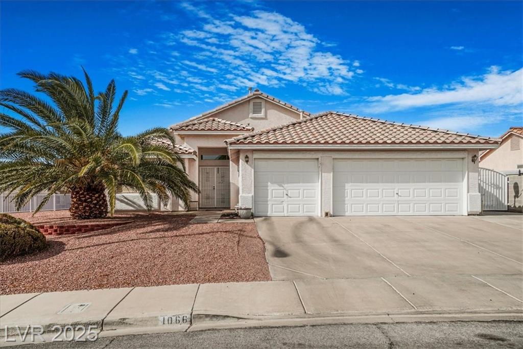 1066 Vanlier LN