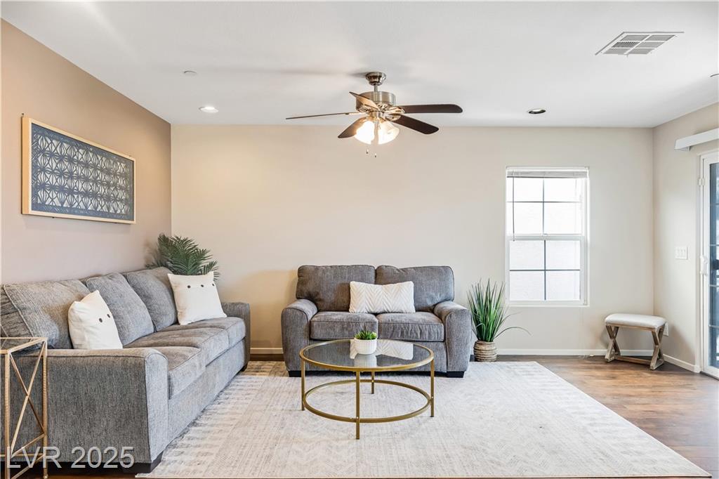 9065 Hanging Tapestry CT